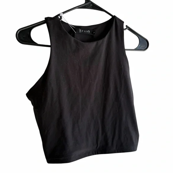 EFAN  Sleek Black Crop Top Size M - Picture 2 of 5